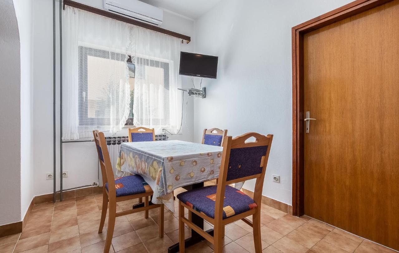 Appartamento Marijana Porec Esterno foto