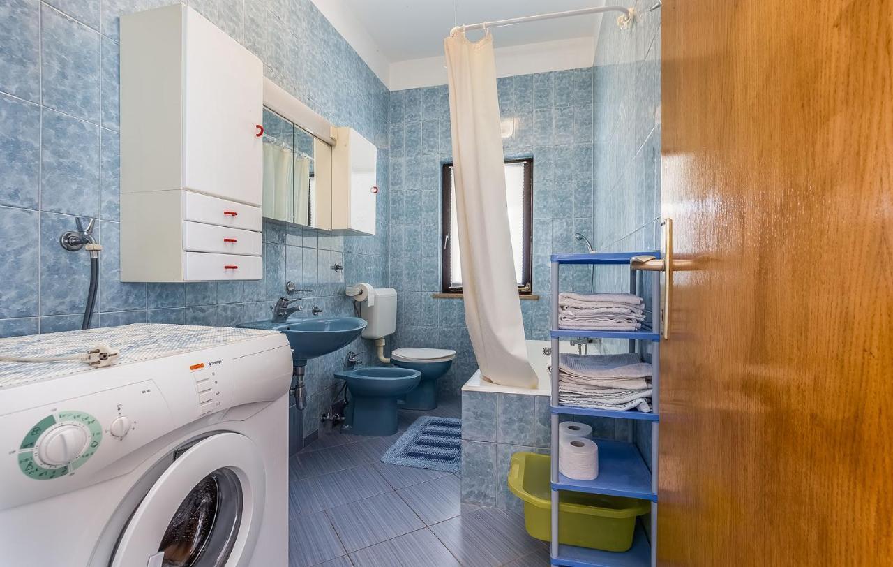 Appartamento Marijana Porec Esterno foto