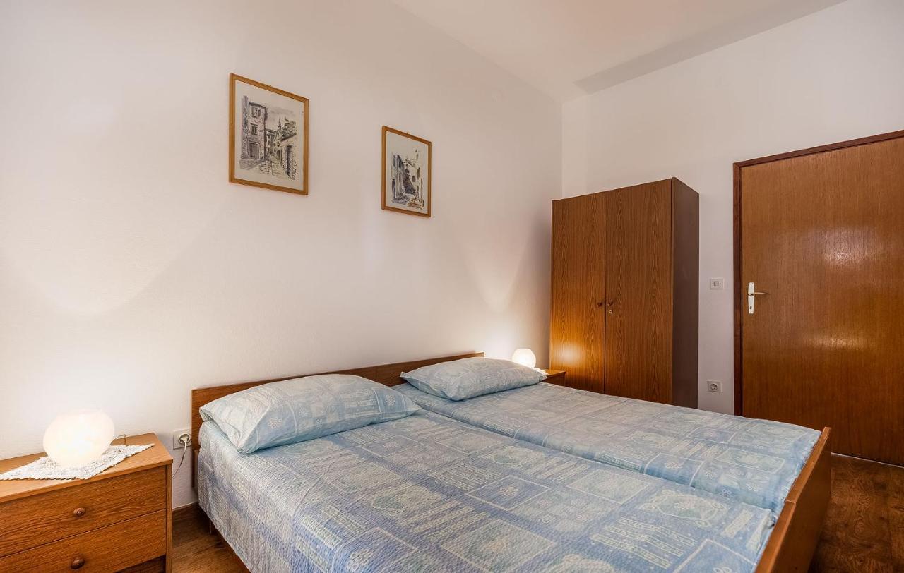 Appartamento Marijana Porec Esterno foto